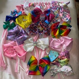 Jojo Siwa Bows & Bow Hanger